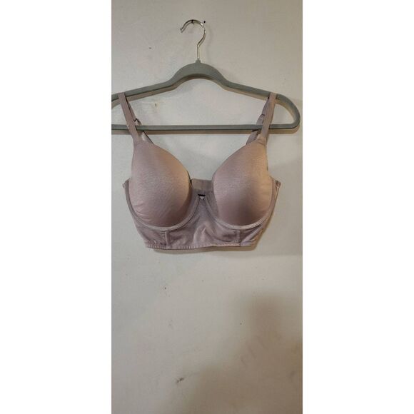 Victoria Secret grey bra with pink tint - Picture 1 of 5